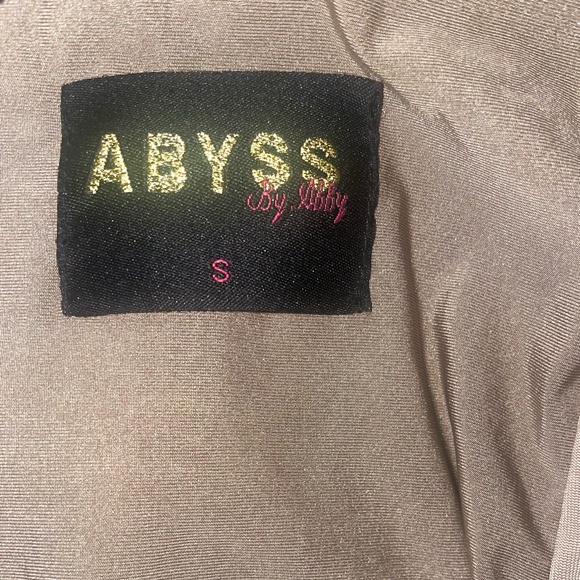 Abyss by Abby Jadore Gown in Bronze - Picture 3 of 3